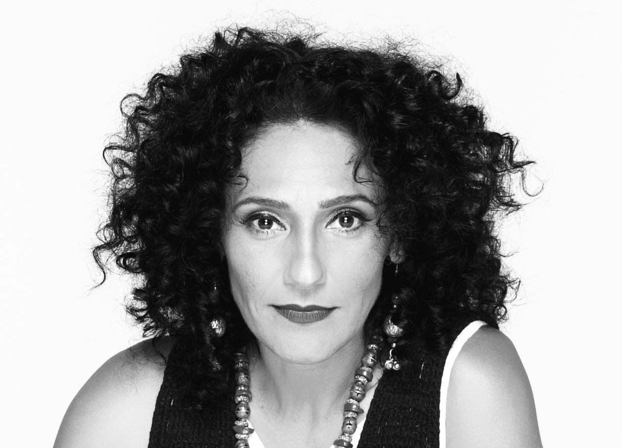 Badi Assad & Simone Sou: feminina